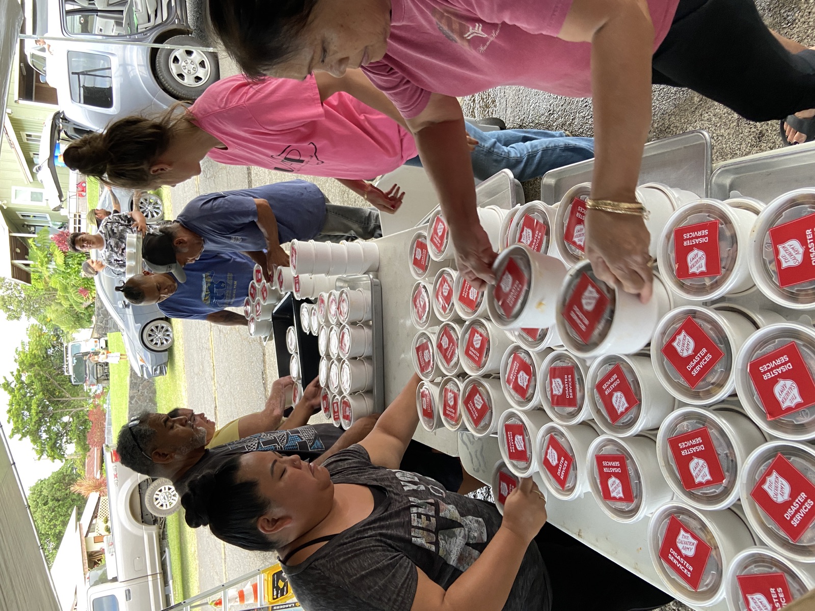 Kaumahana Hub volunteers organize Salvation Army meals for delivery in Pāhala